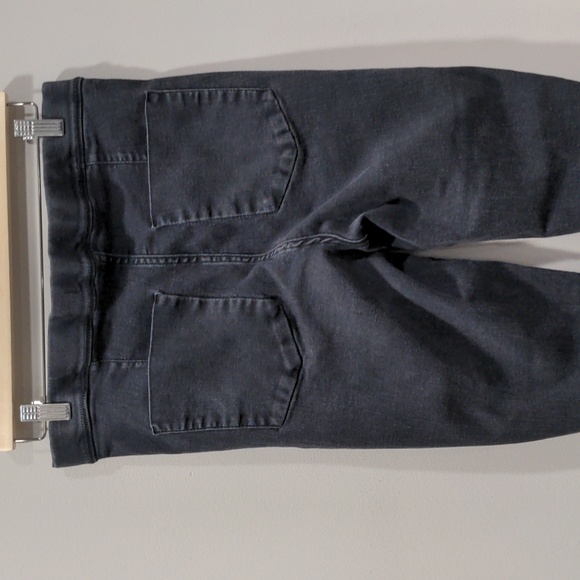 Free People Women's High Waisted Raw Hem Jeggings Size 31 Black Stretchy *Flaw* - Picture 5 of 8